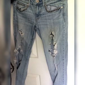 American eagle ripped jeans